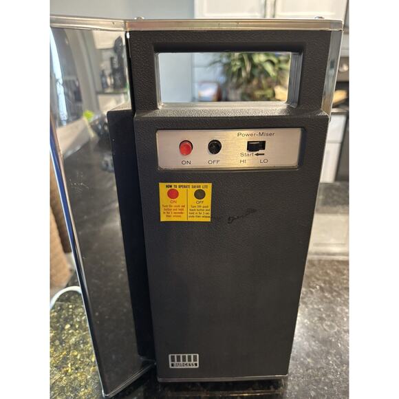 Burgess Safari Lite, Vintage , Power Cord‎ Included Batteries Are Not - Picture 6 of 6